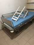 Cama articulada hospitalar