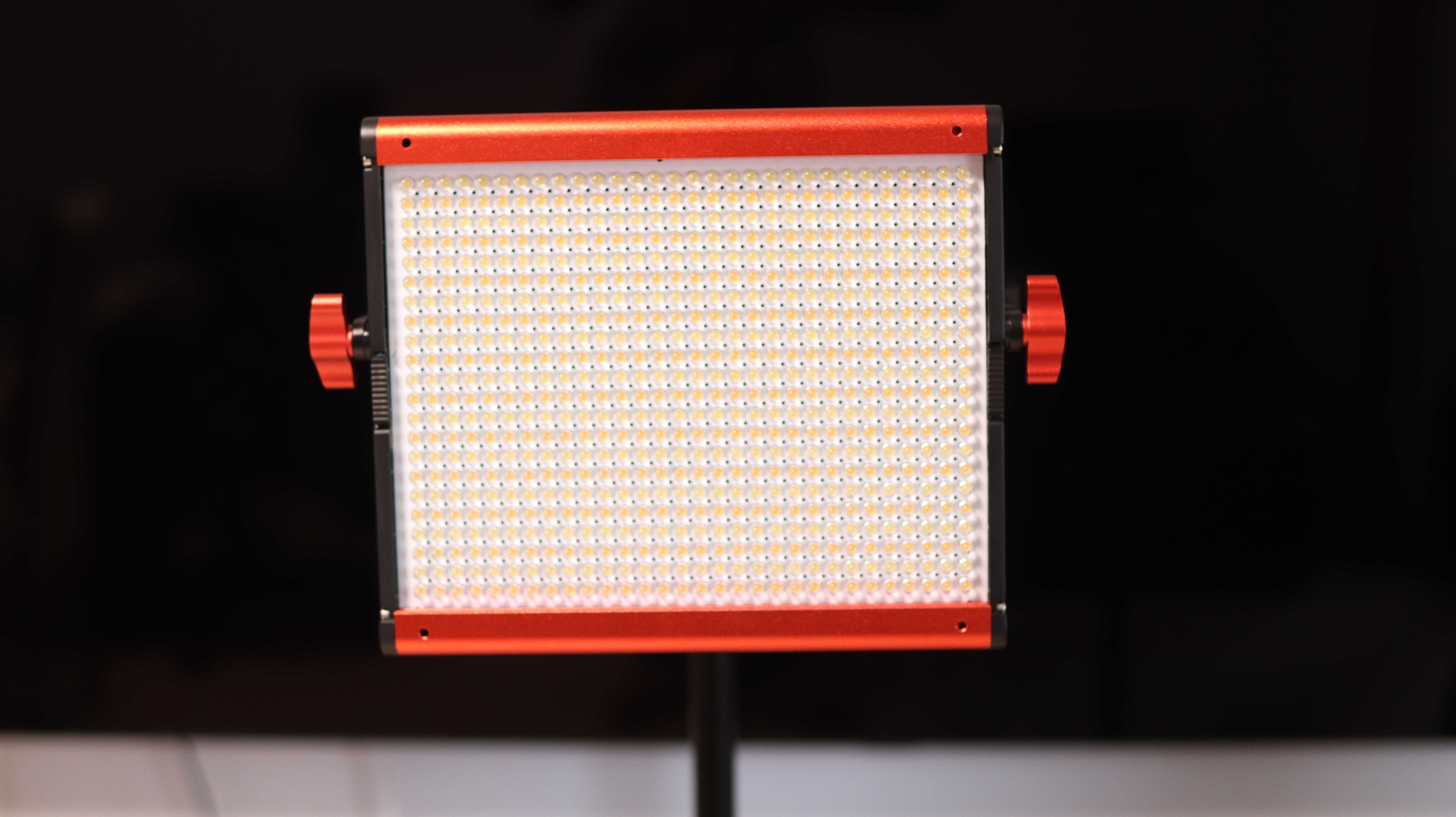 Kit Profissional de Iluminação LED Bi-Color - 175 EUR