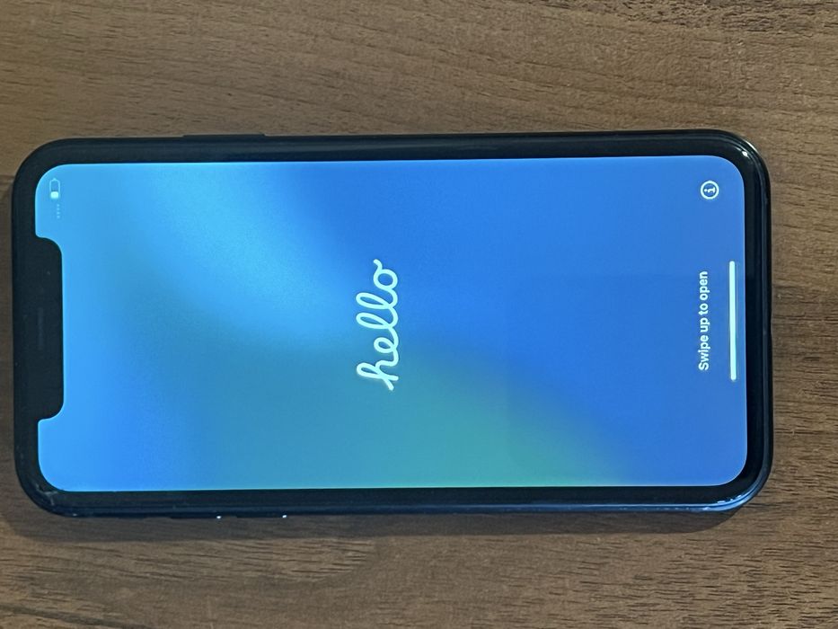 Продам IPhone Xr 64.