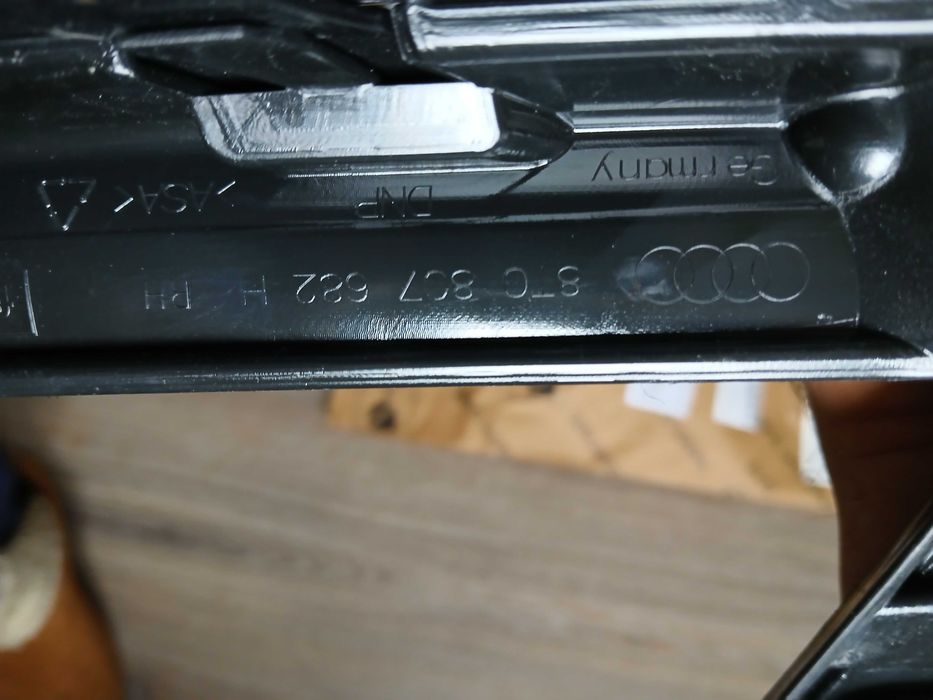 Grelha Nova embalada Original lado direito nevoeiro Audi A5 2012 a 16