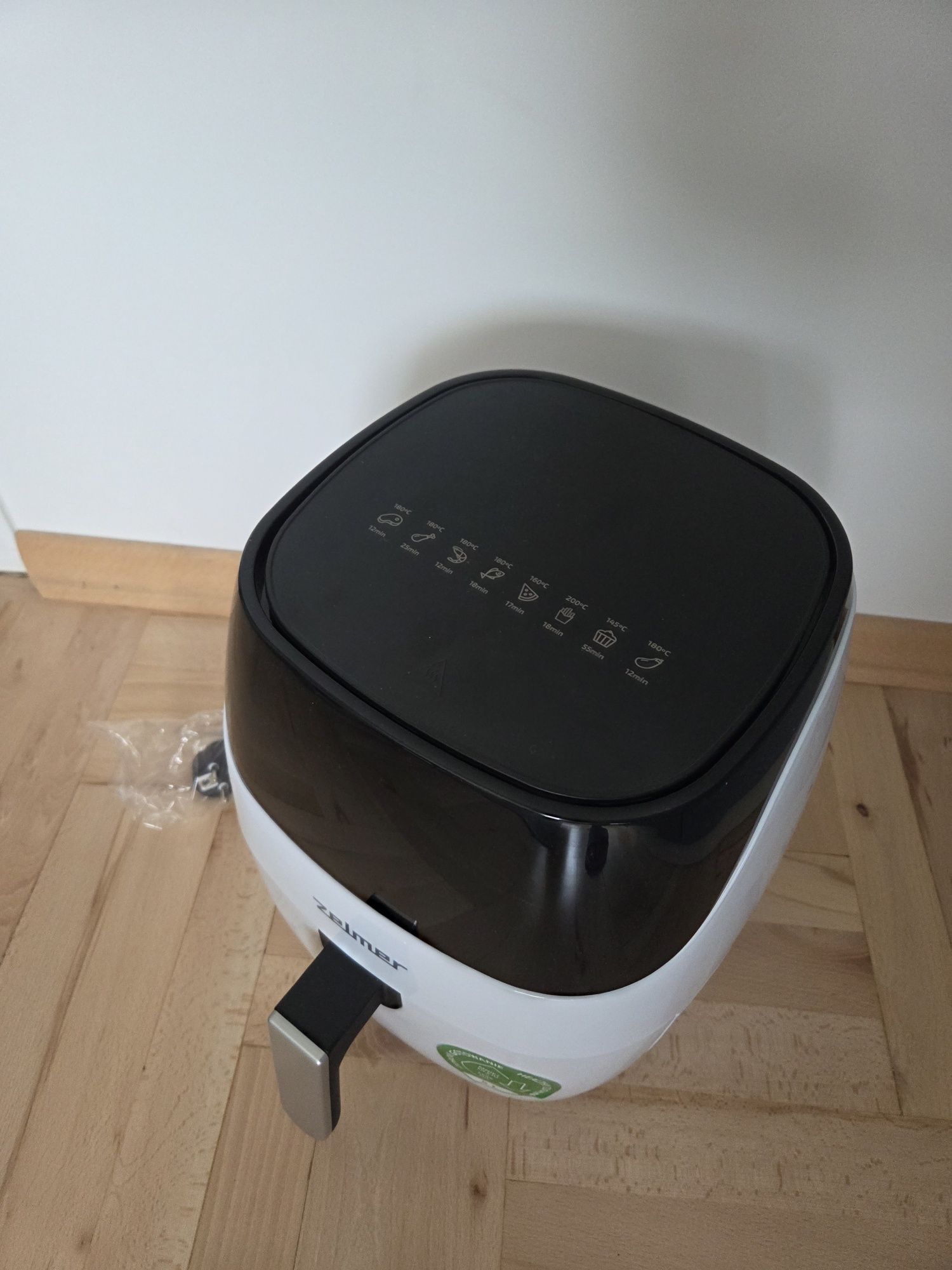 Nowy AirFryer Zelmer