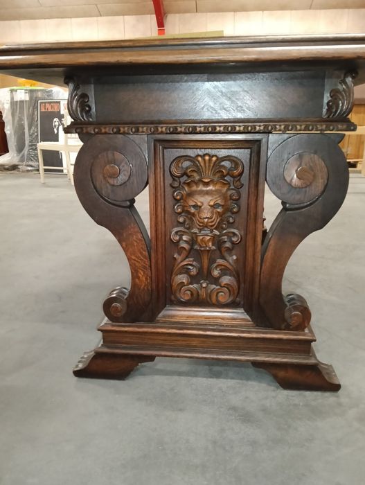 Antyczne bogato zdobione gabinetowe biurko drewno
