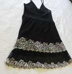 Vestido alças Preto bordado a bege e pérola Eventing Collection  - M