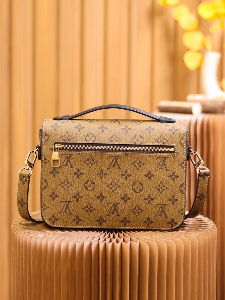 Сумка Louis Vuitton Pochette Mètis