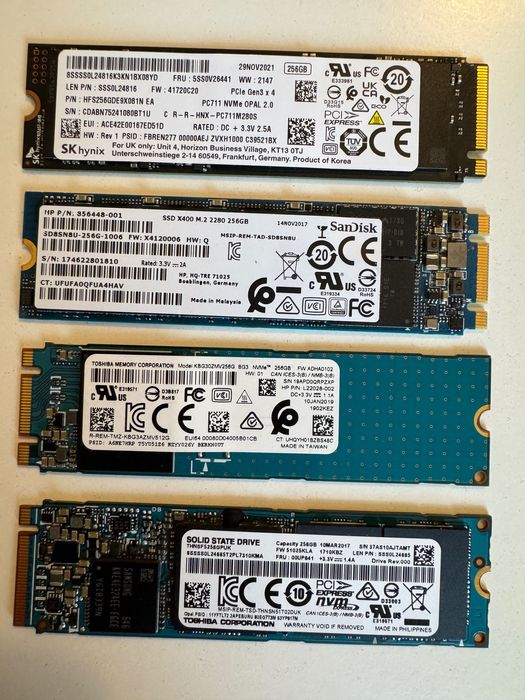 Lote de 4 discos SSD 256 Go NVME M2