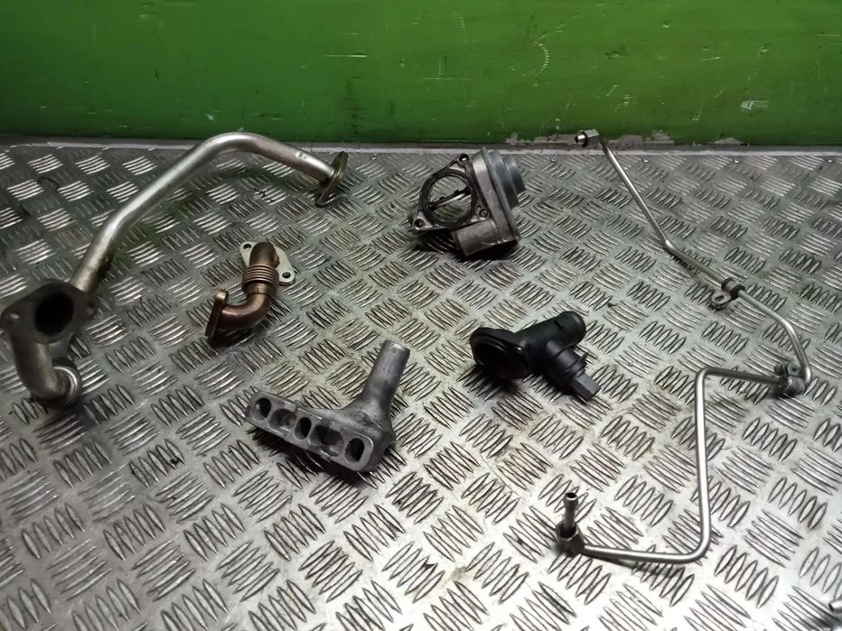 Reparação Peças Motor VW TOURAN 2.0 TDI 2004 Ref AZV