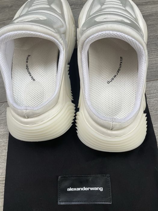 Кроссовки женские без задника