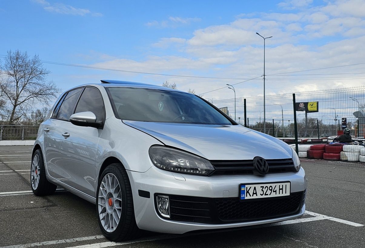 Volkswagen Golf 2012 / 2.5