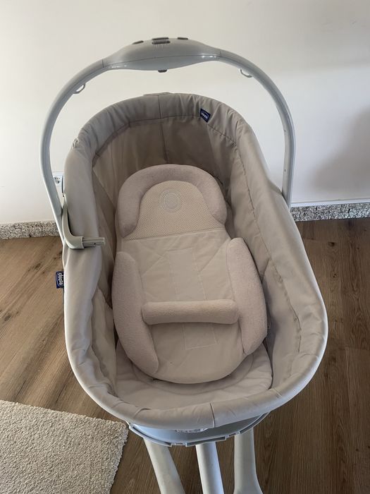 Berco bebe chico que podes deslocar para qualquer lado