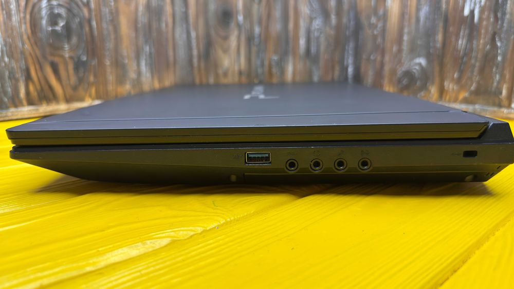 Супер Ціна! Ігровий Ноутбук Clevo P770DM /17.3" FHD IPS/GTX 970M 6 GB