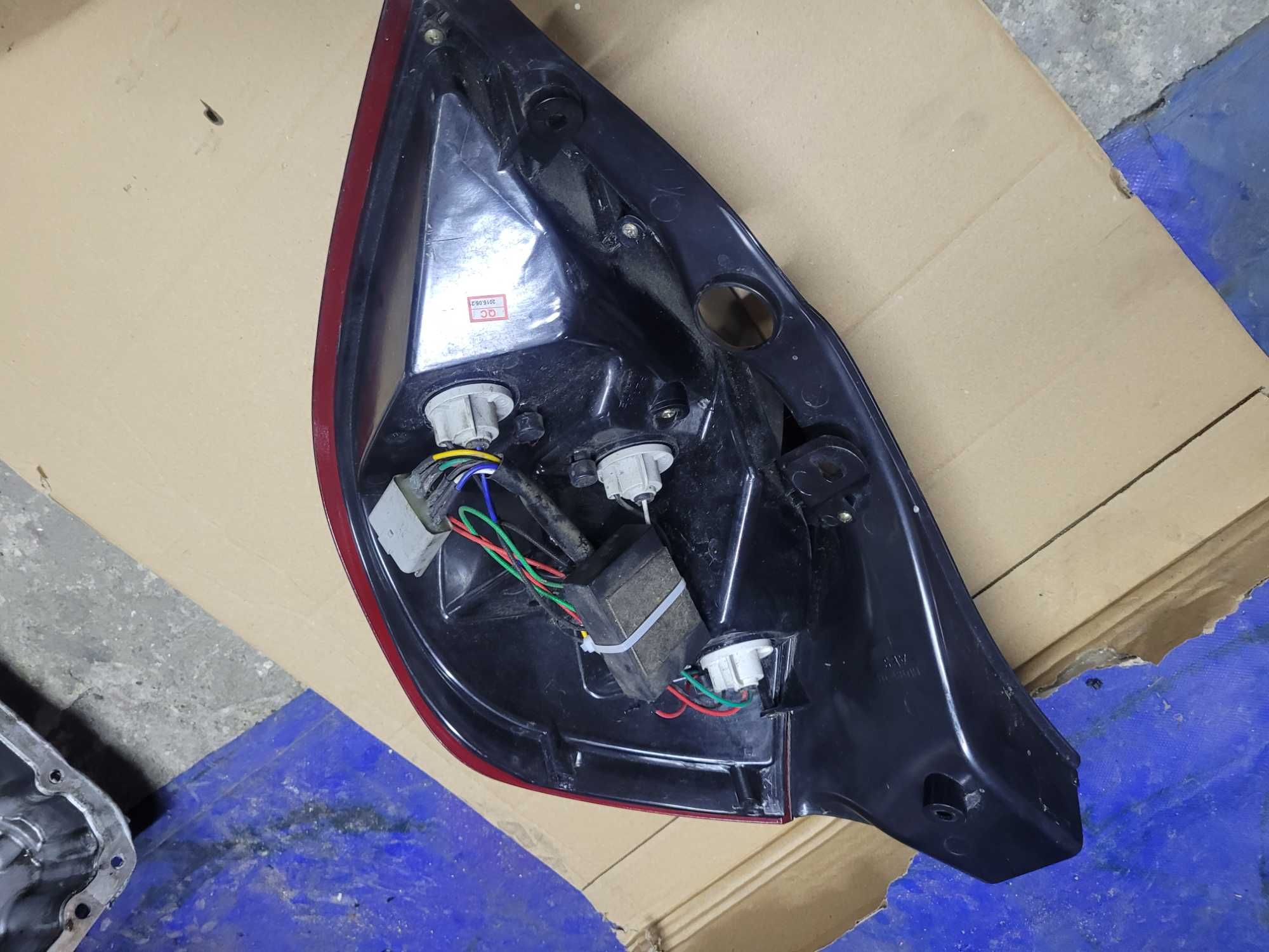 Lampy Tylne Renault Clio  III