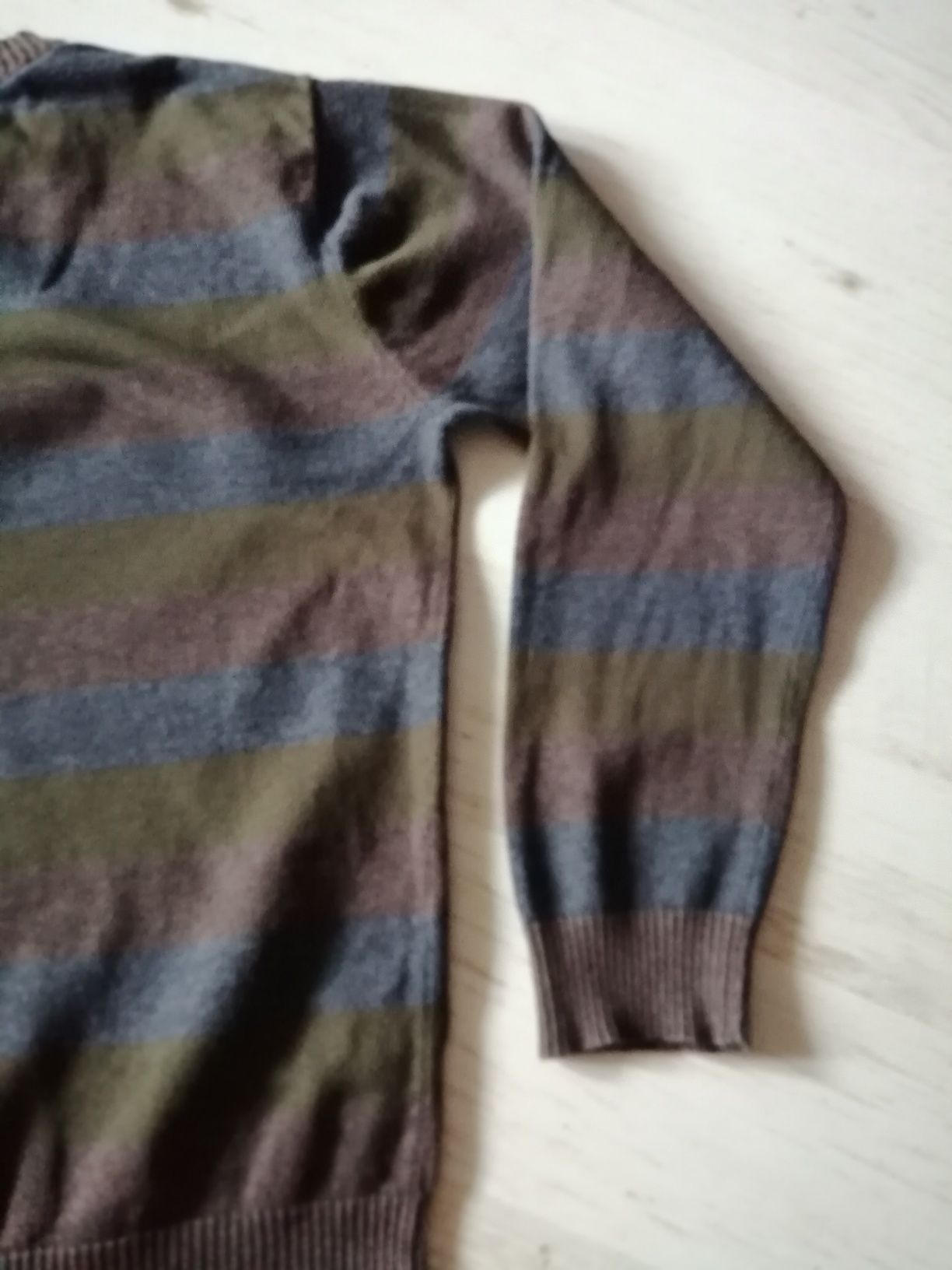 Sweterek GapKids r 140