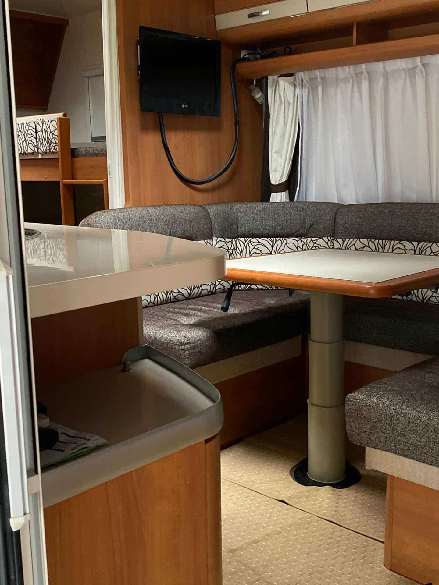 Caravana Hobby 545 KMF La Vita Veneto – Edição limitada
