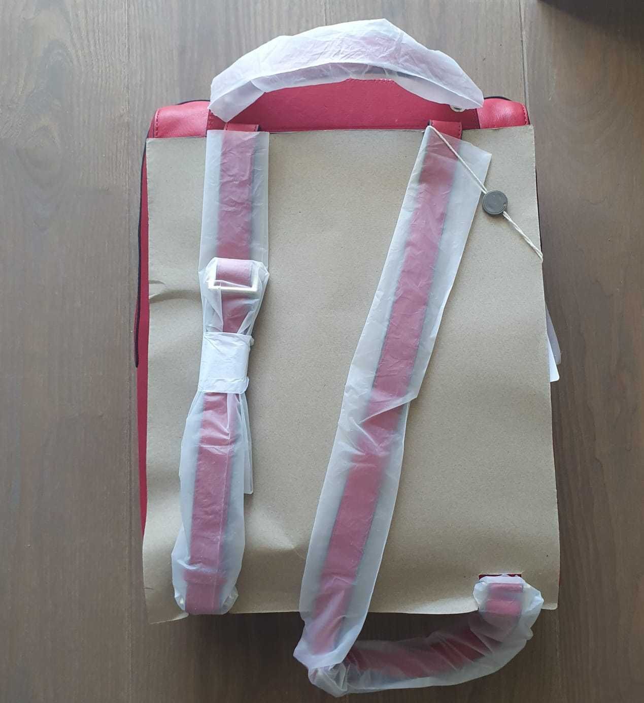 Кожаный рюкзак для ноутбука Piquadro Dafne CA5277DF_R красный