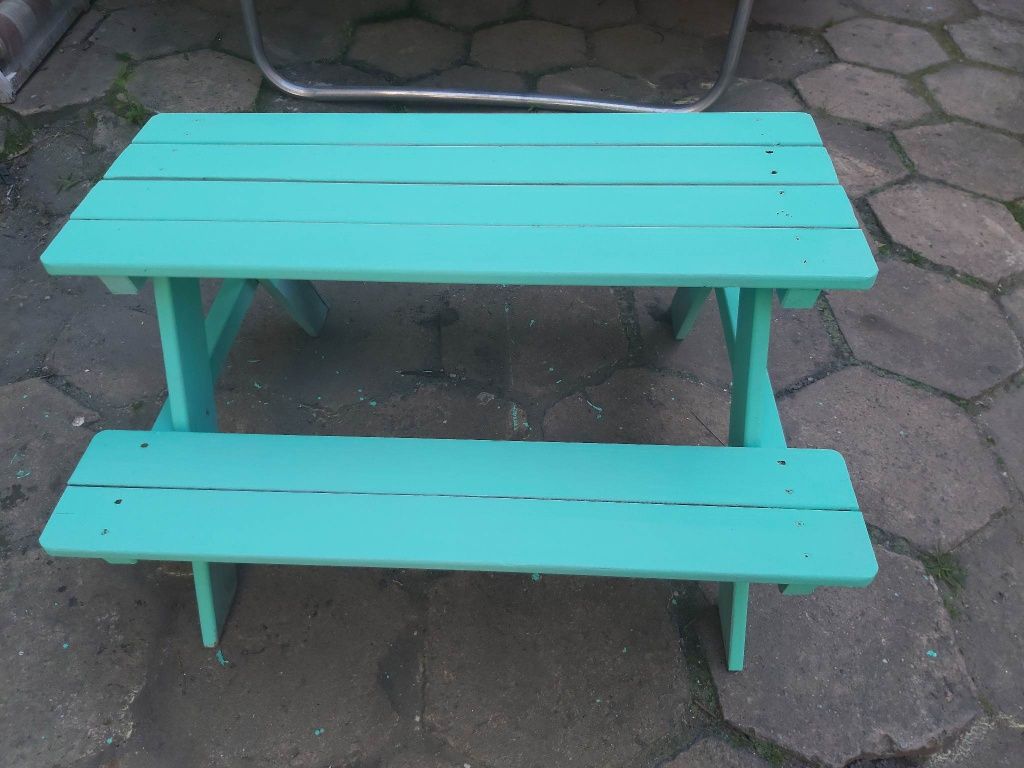 Stół dla dzieci z ławeczkami piek y neonowy kolorek