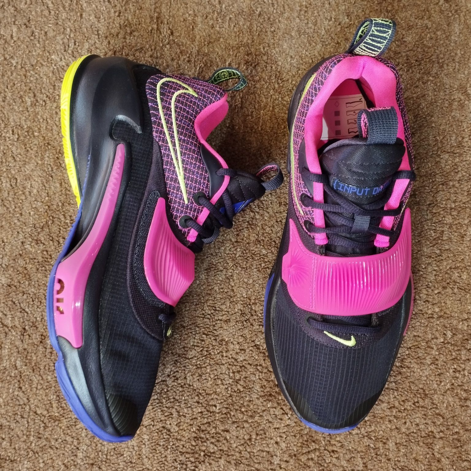 42. Кросівки Nike Zoom Freak 3  DA0694-500