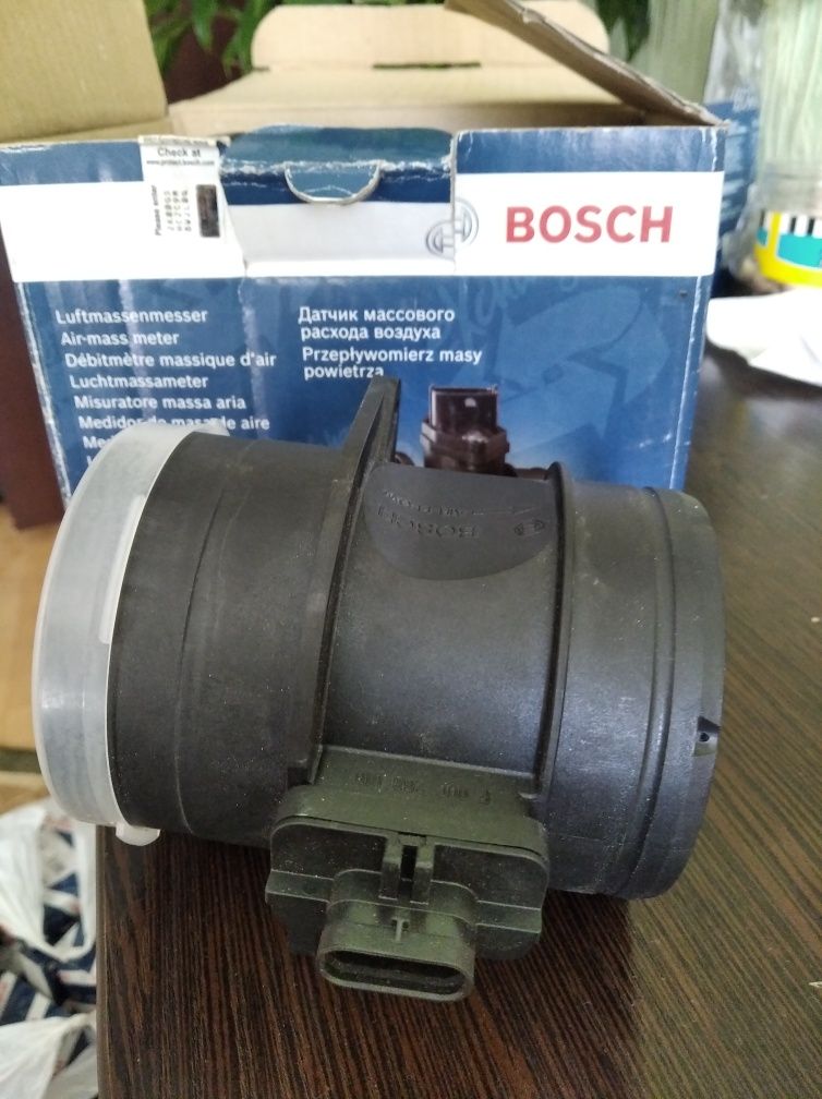 Датчик массового расхода воздуха Bosch, Ауди, Сиат, WV