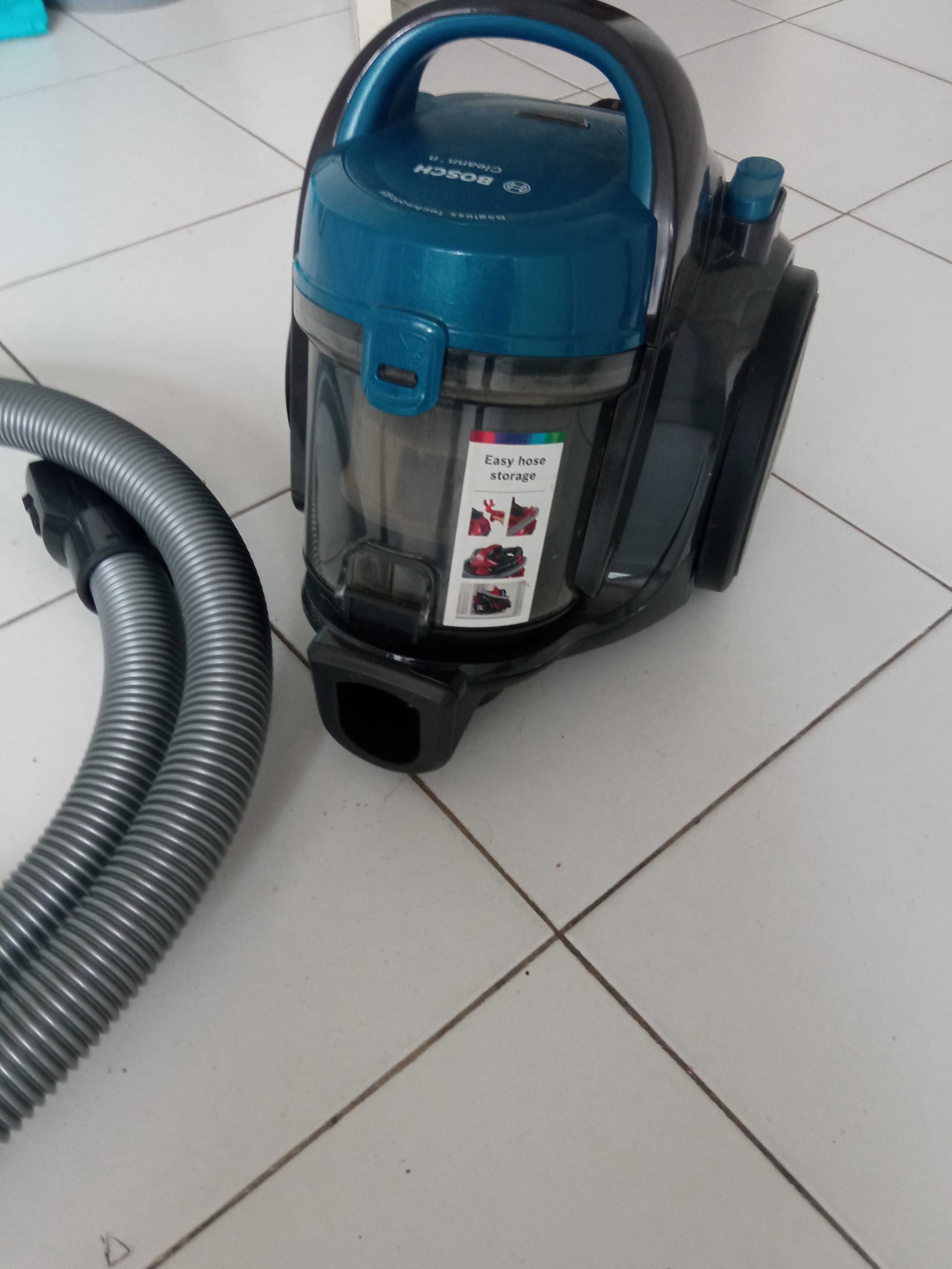 Vendo aspirador BOSCH CLEANN'N BGC05AAA1