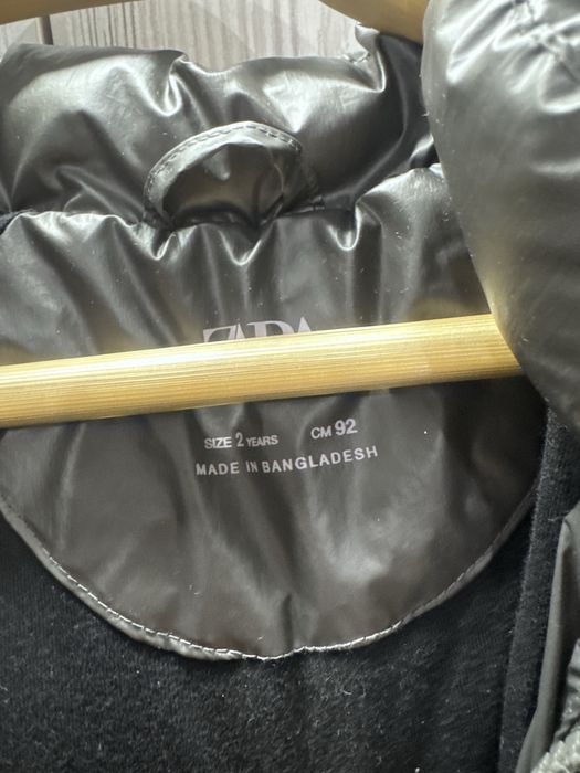 Пуховик zara ддя дівчинки 92 см