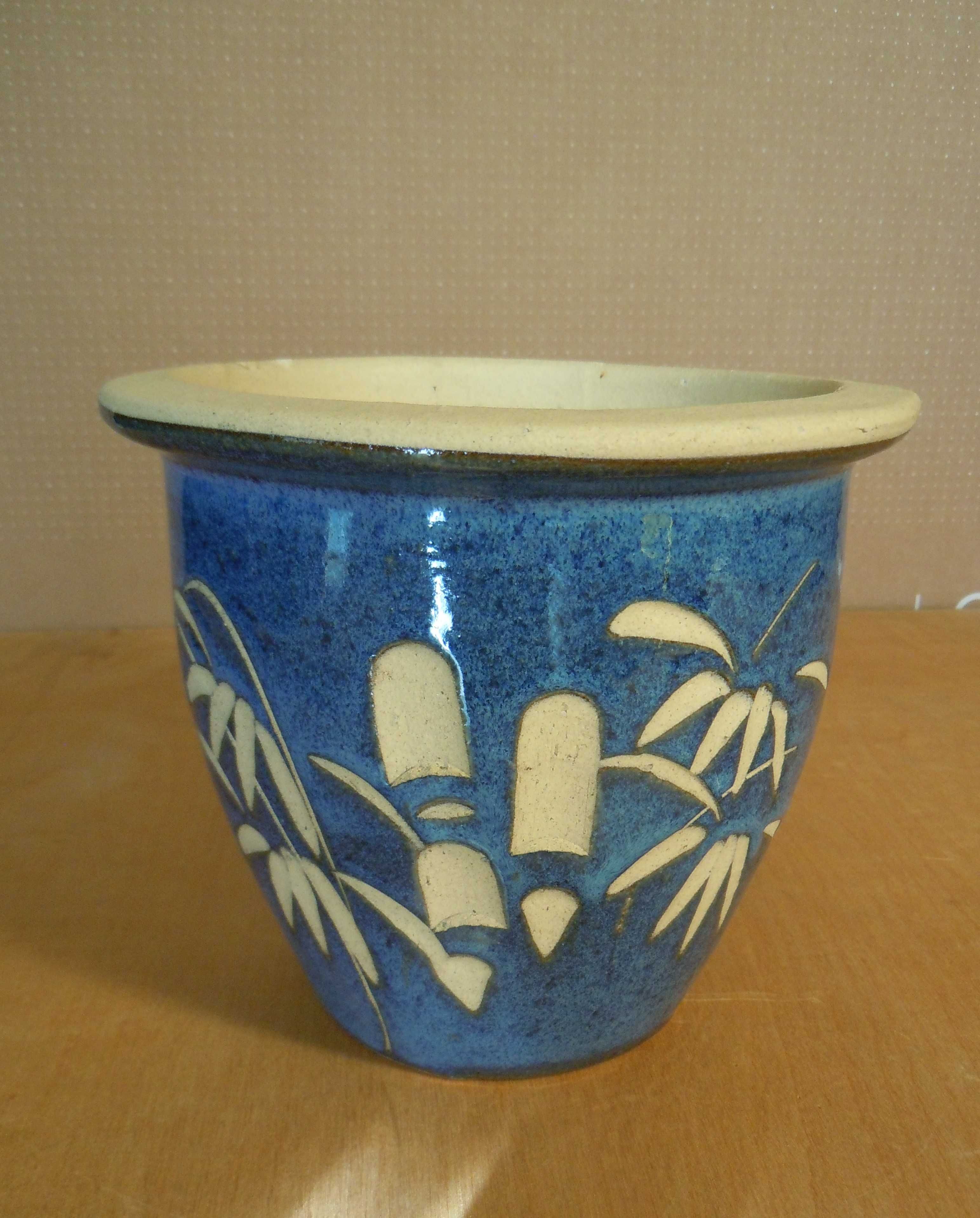 Ładna solidna ceramiczna doniczka j. nowa