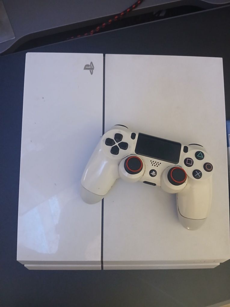 Ps4  PlayStation z 2 grami