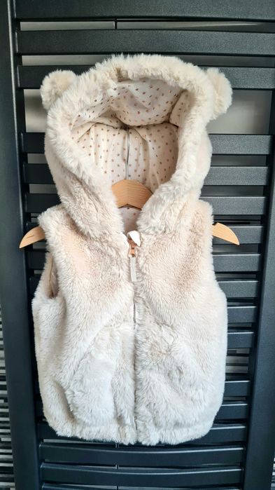 Kamizelka z kożuszkiem dziewczęca Nutmeg 86/92