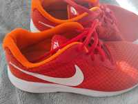 Buty Nike 40 kolor czerwony