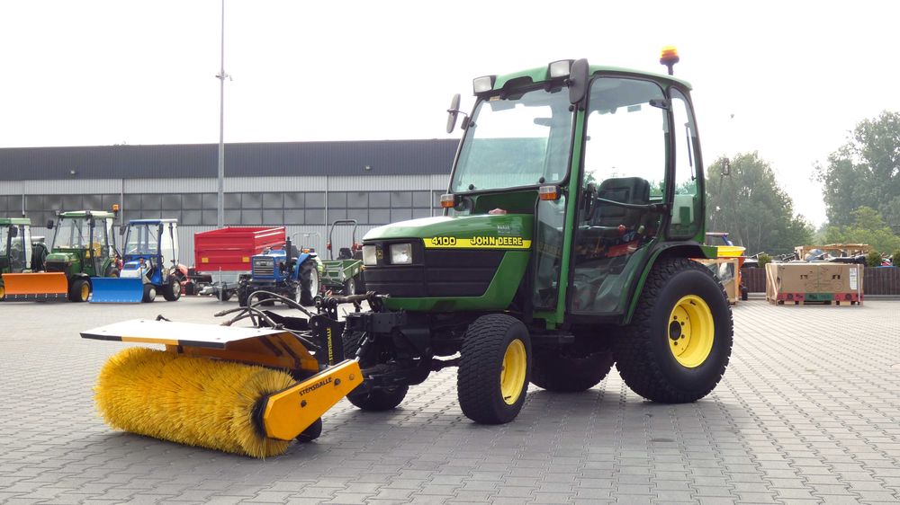 Traktor John Deere 4100 4x4 (160507.4) - Baras