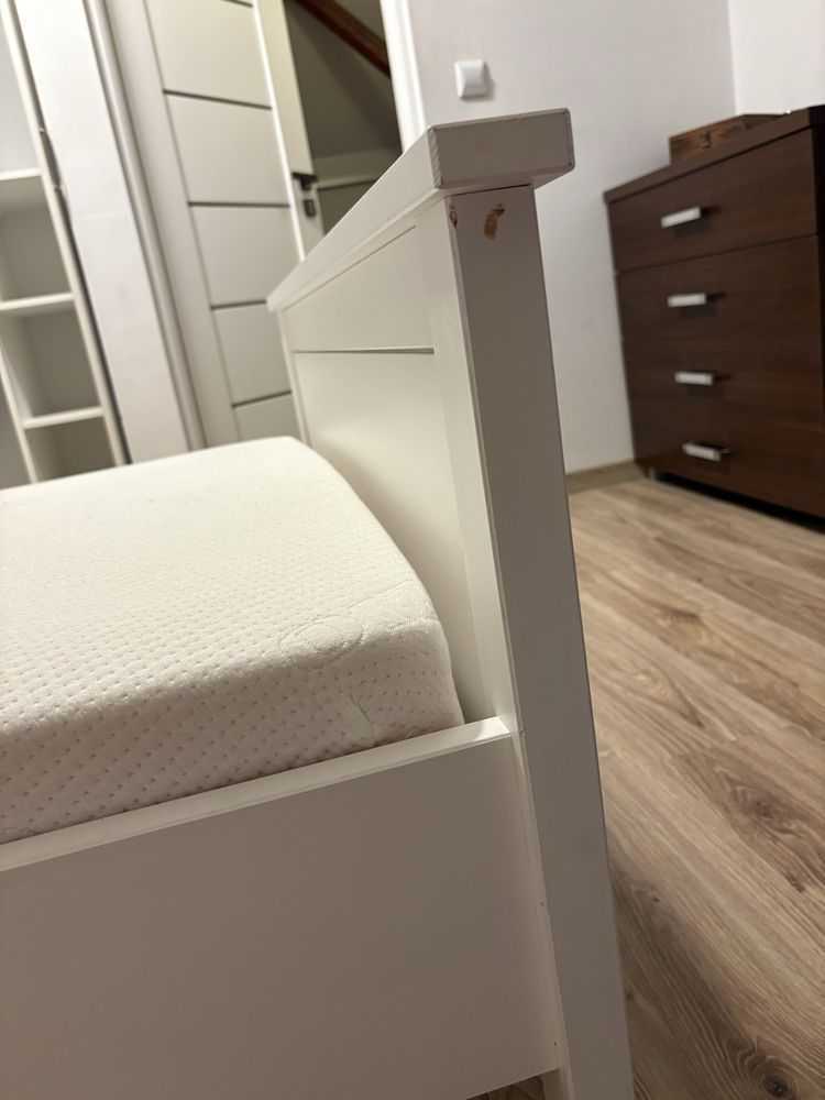 Łóżko Hemnes Ikea z materacem