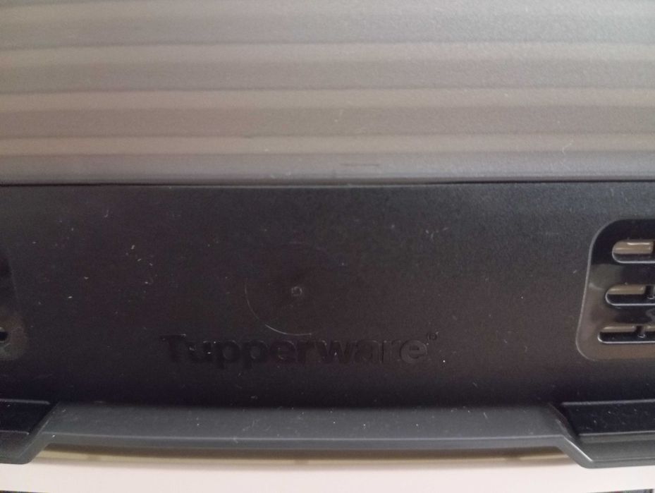 Caixa pão tupperware