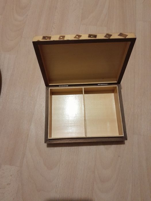 Drewniane, ozdobne pudełko. Szkatułka.