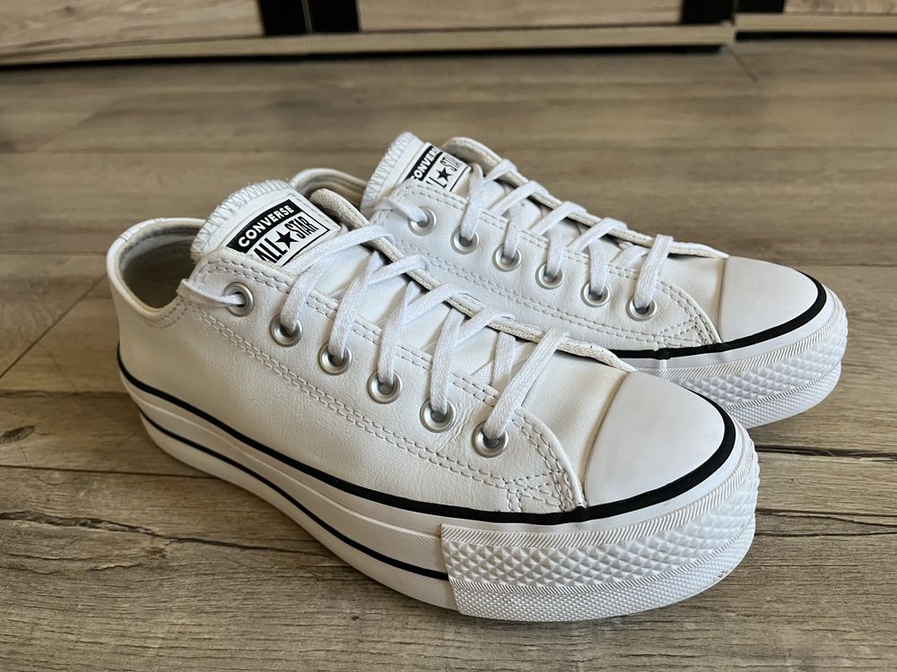 Converse skorzane platform