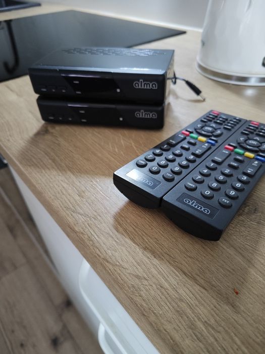 Dekoder DVB-T2 Alma nowy 2szt