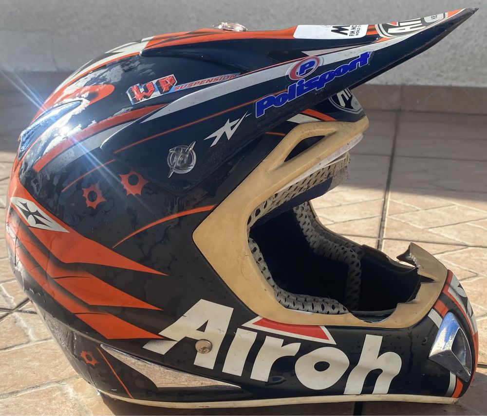 Capacete Airoh Motocross