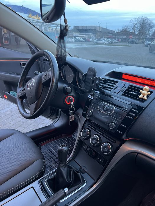 Mazda 6 GH 2011 р. 2.2 дизель