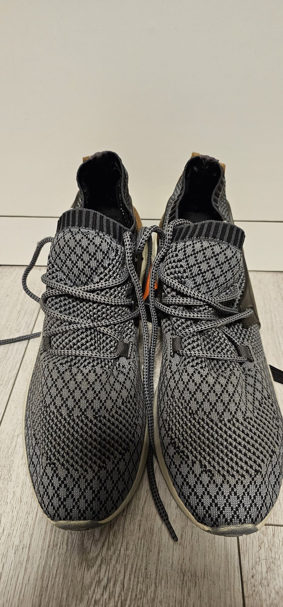 UNDER ARMOUR buty sportowe męskie rozmiar 45 wkładka 28cm