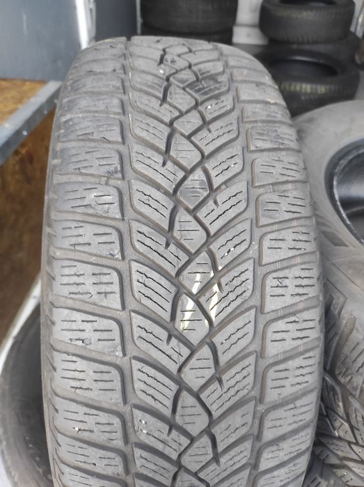 Шины всесезонные 215/60R16.