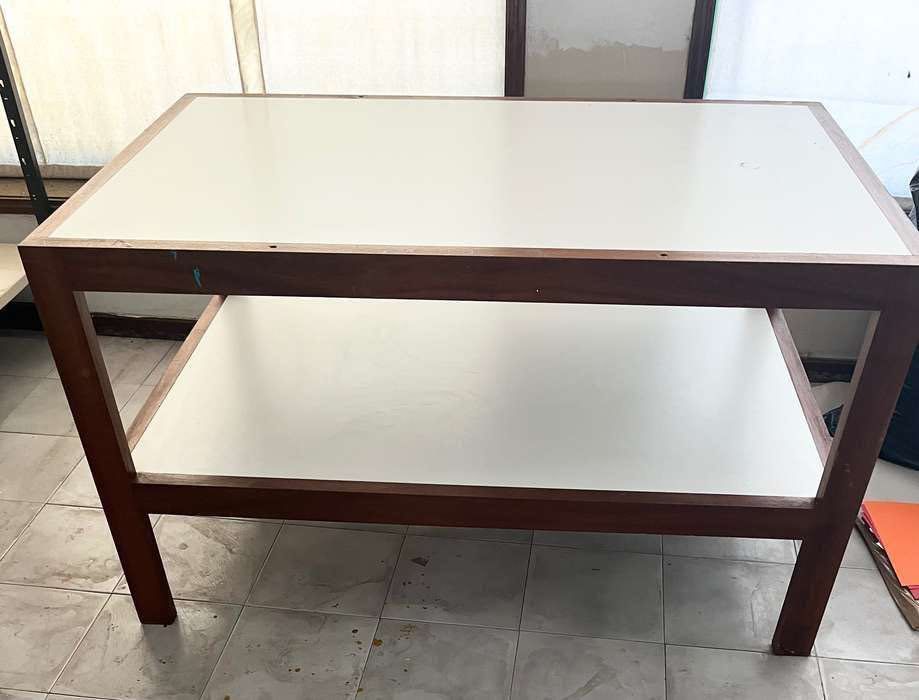 Mesa Estilo Vintage - antiga mesa de Alfaiate