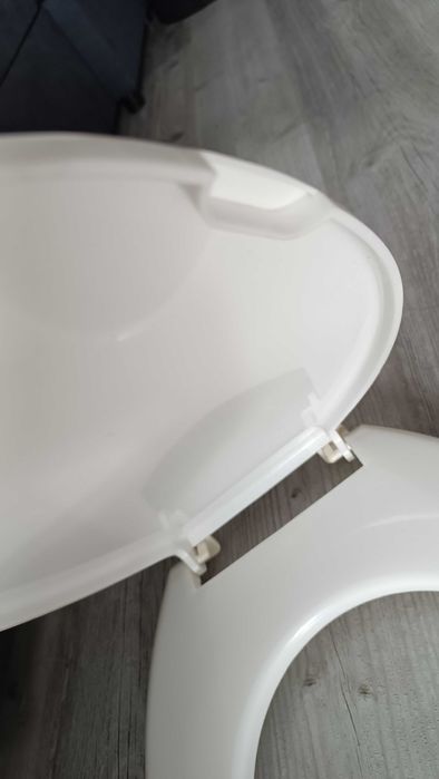 Deska sedesowa biała jak nowa