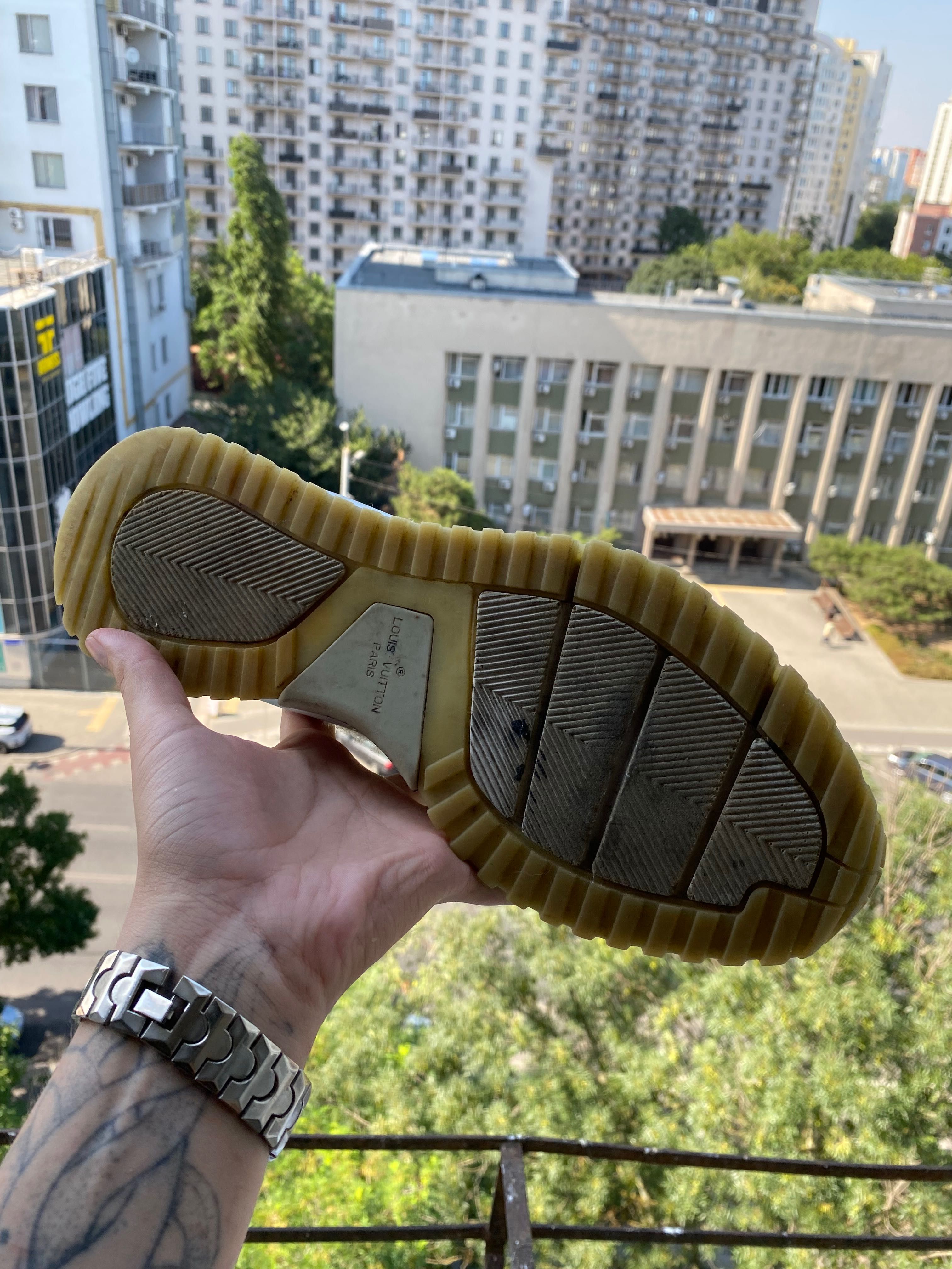 Louis Vuitton чоловічі кросівки на літо