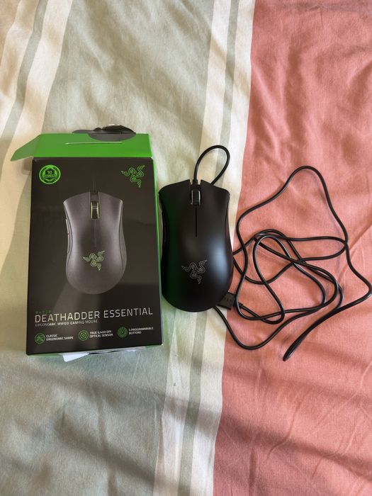 Rato Razer Deathadder Essential