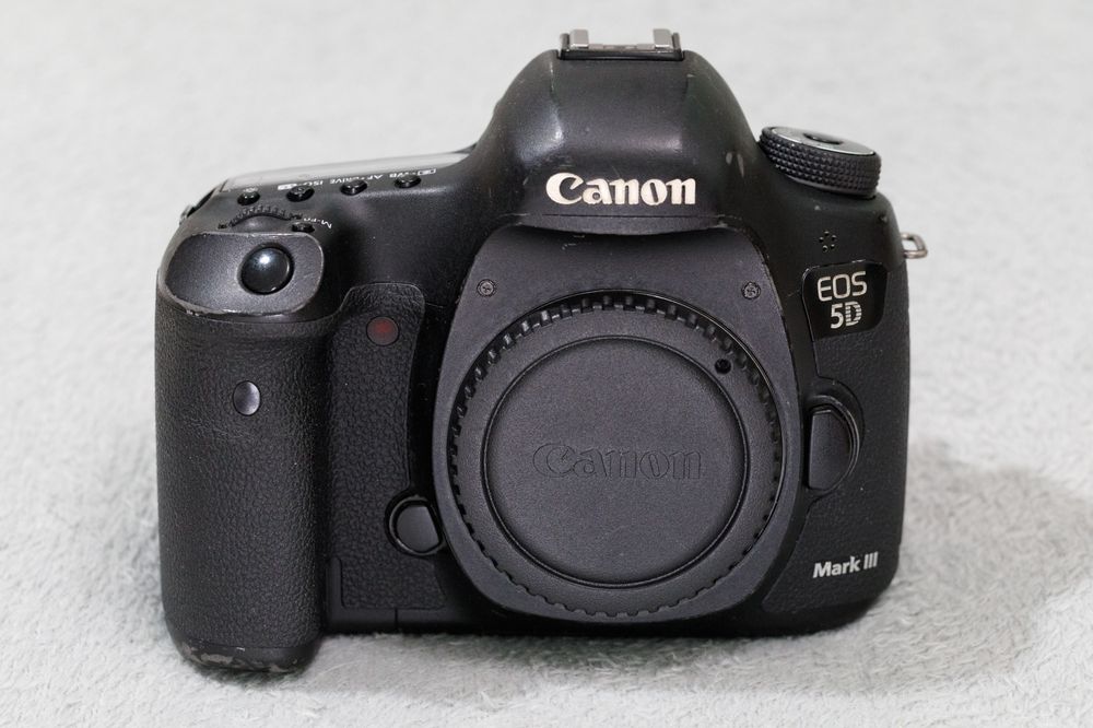 Фотоапарат Canon EOS 5D Mark III