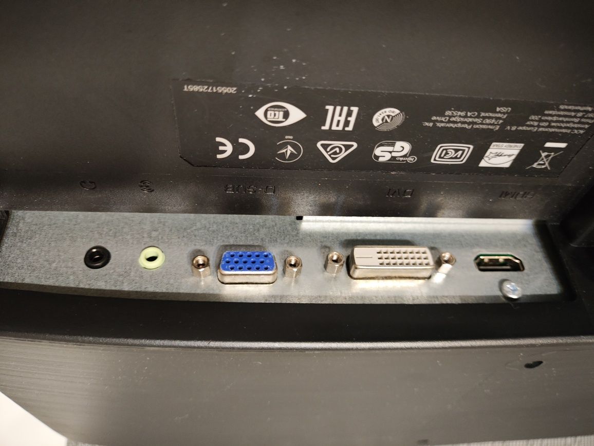Monitor uszkodzony 22 cale