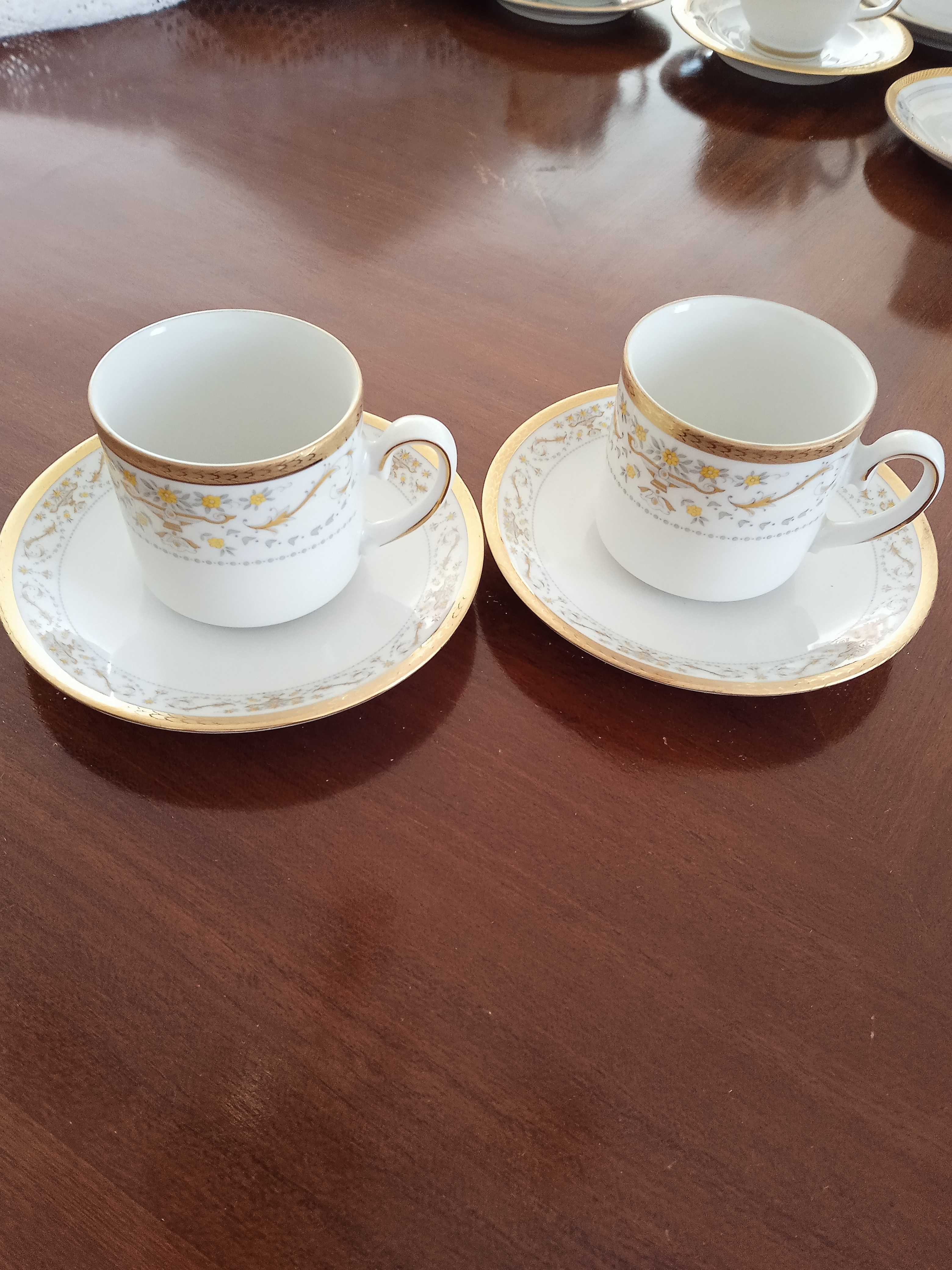 7 chávenas de café em porcelana Alemã (novas)