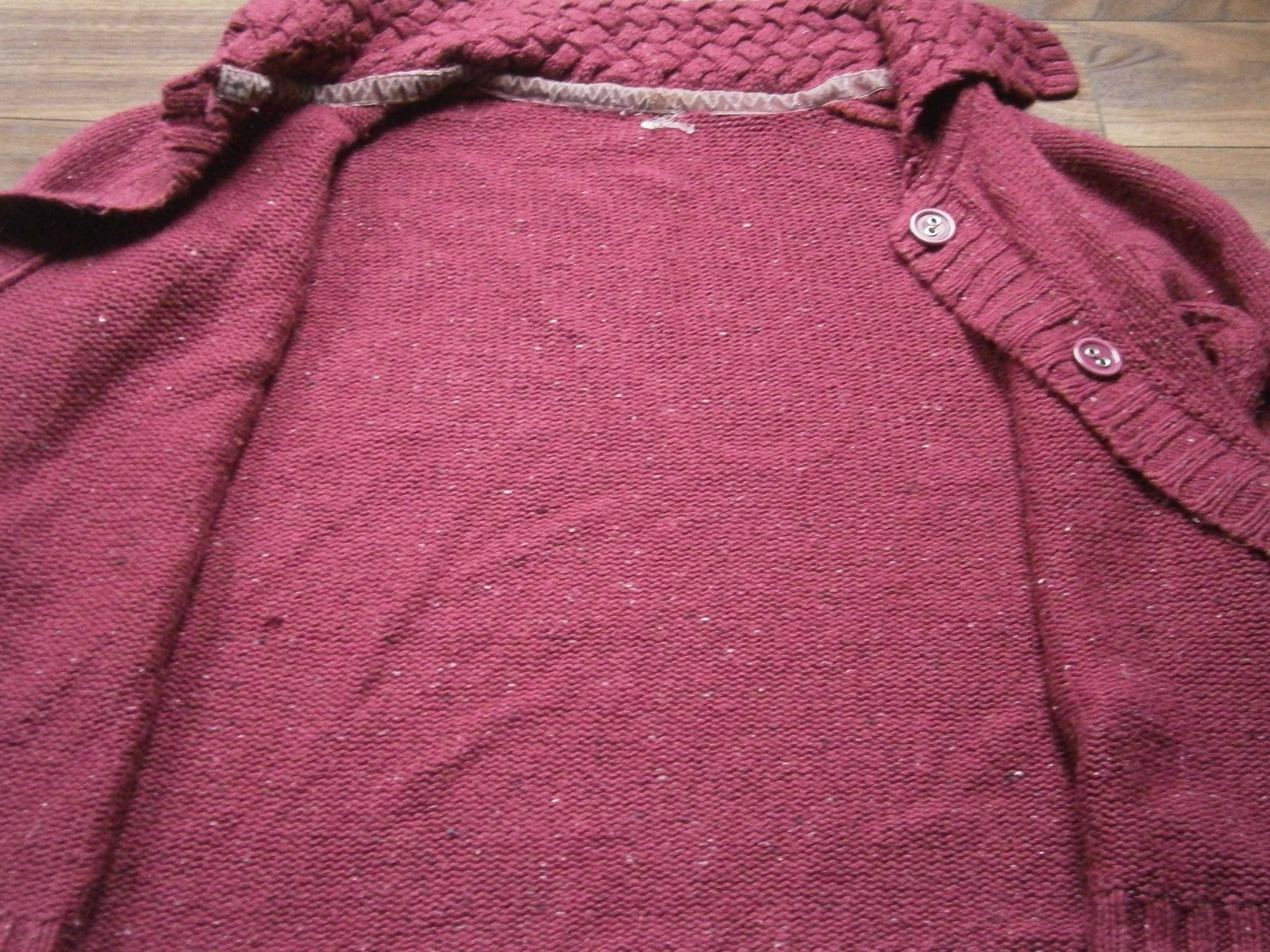 Sweterek M L purpurowy zapinany na guziki sweter