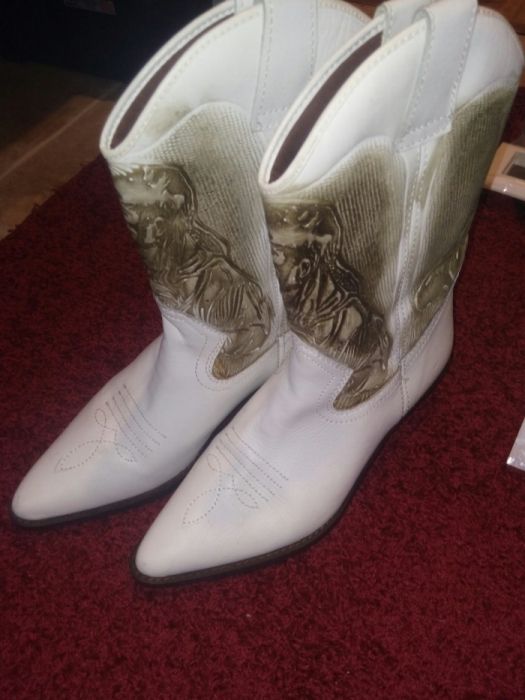 Buty kowbojki damskie skóra białe tloczone...unikat