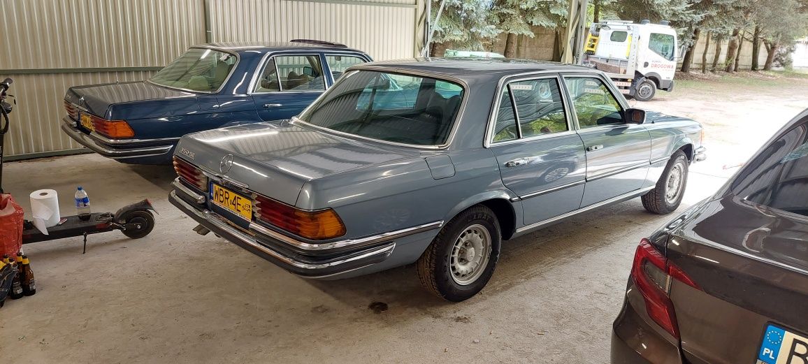 Mercedes W116 350 V8