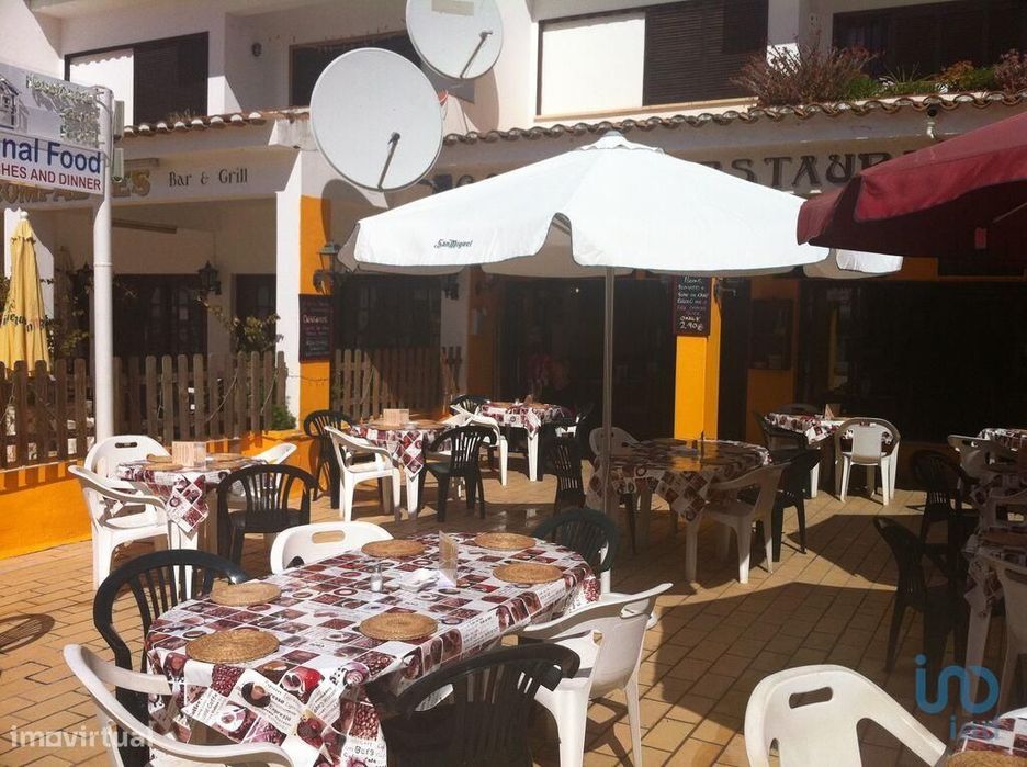 Loja / Estabelecimento Comercial em Albufeira e Olhos de Água de 118,0