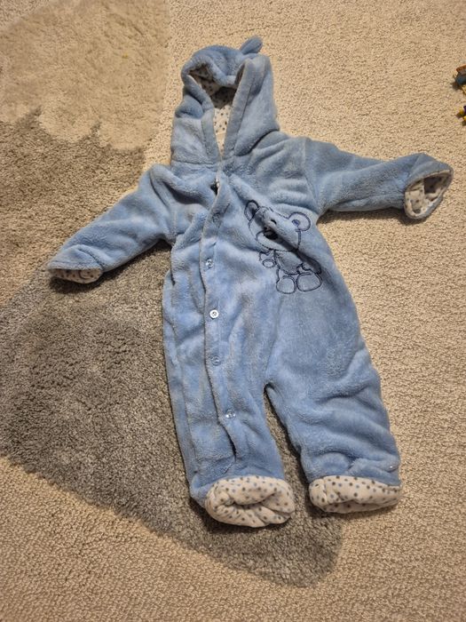 Kombinezon niemowlęcy