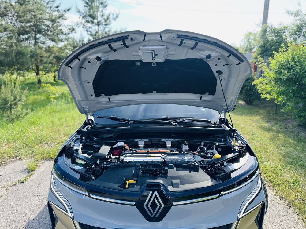 Renault Megane E-Tech Electric 2023р Official